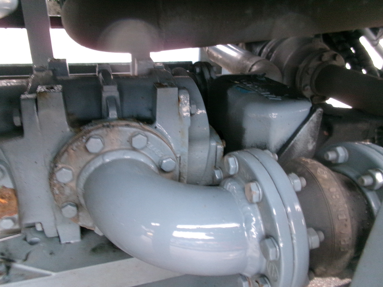 Semirremolque cisterna para transporte de combustible L.A.G. Fuel tank alu 44.5 m3 / 6 comp + pump: foto 16