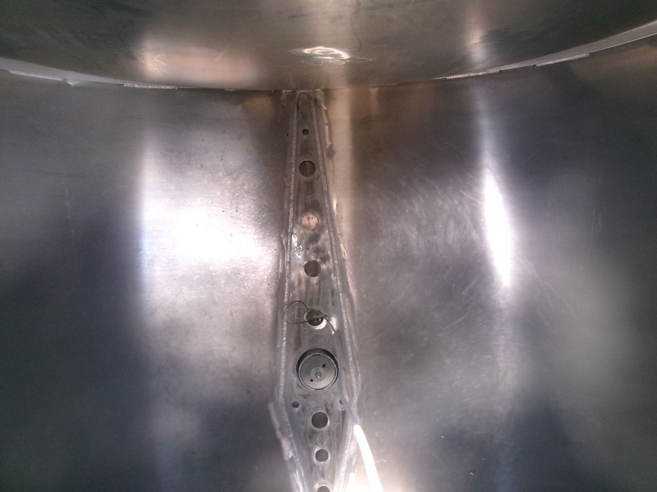 Semirremolque cisterna para transporte de combustible Lakeland Fuel tank alu 42.8 m3 / 6 comp + pump: foto 23