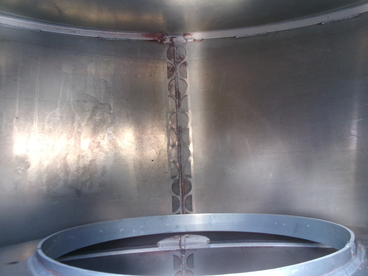 Semirremolque cisterna para transporte de combustible Lakeland Fuel tank alu 42.8 m3 / 6 comp + pump: foto 25