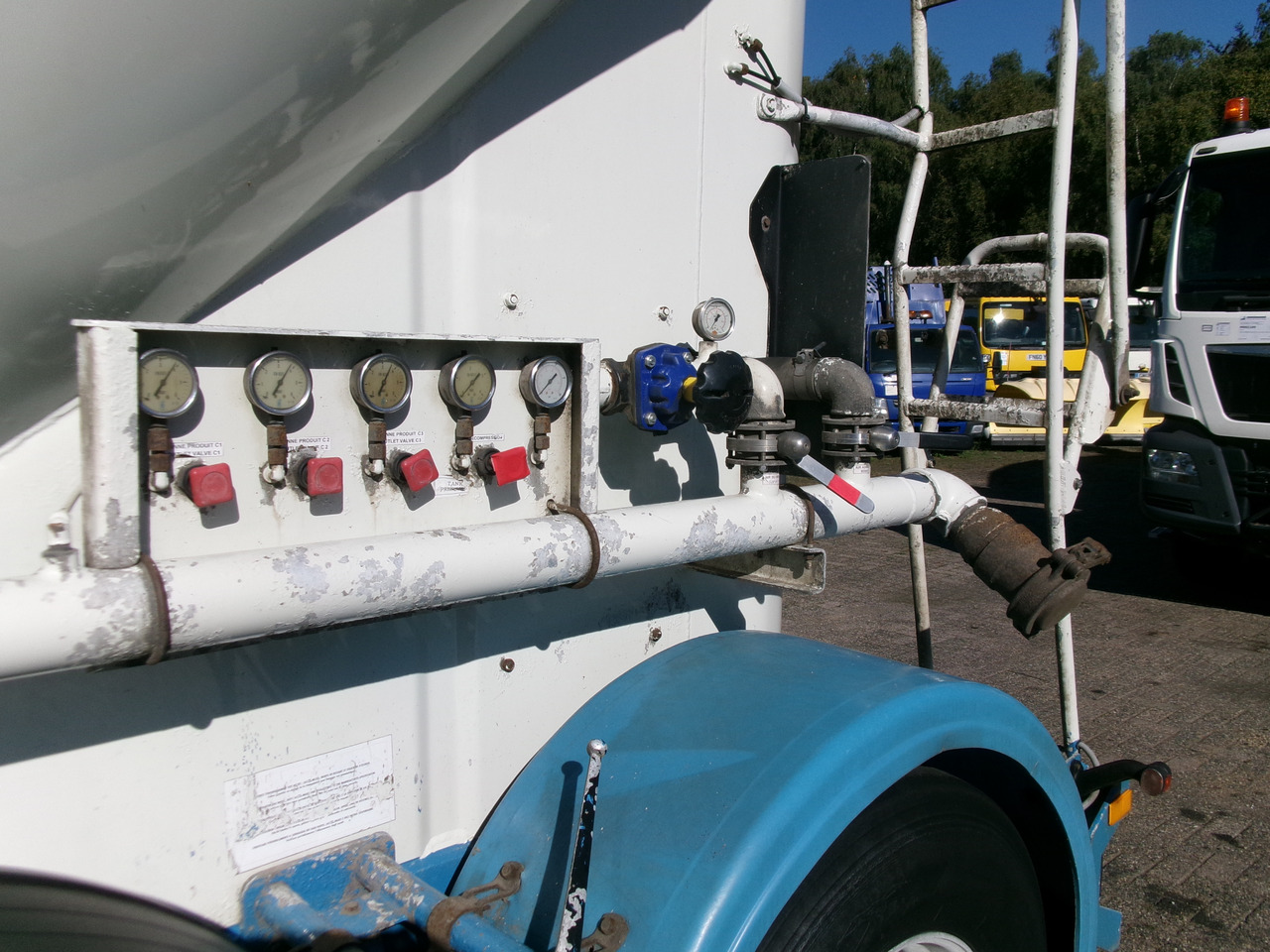 Semirremolque cisterna para transporte de harina Spitzer Powder tank alu 43 m3 / 1 comp + compressor: foto 15