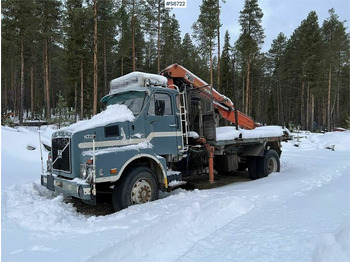 Camión forestal VOLVO