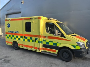 Ambulancia MERCEDES-BENZ Sprinter 319 BlueTEC boxambulance / Krankenwagen - RESERVERAD: foto 1