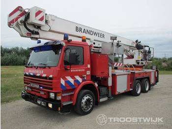 Camión de bomberos Scania P113 H 6x2 ZL 65180 E Bronto Skylift: foto 1