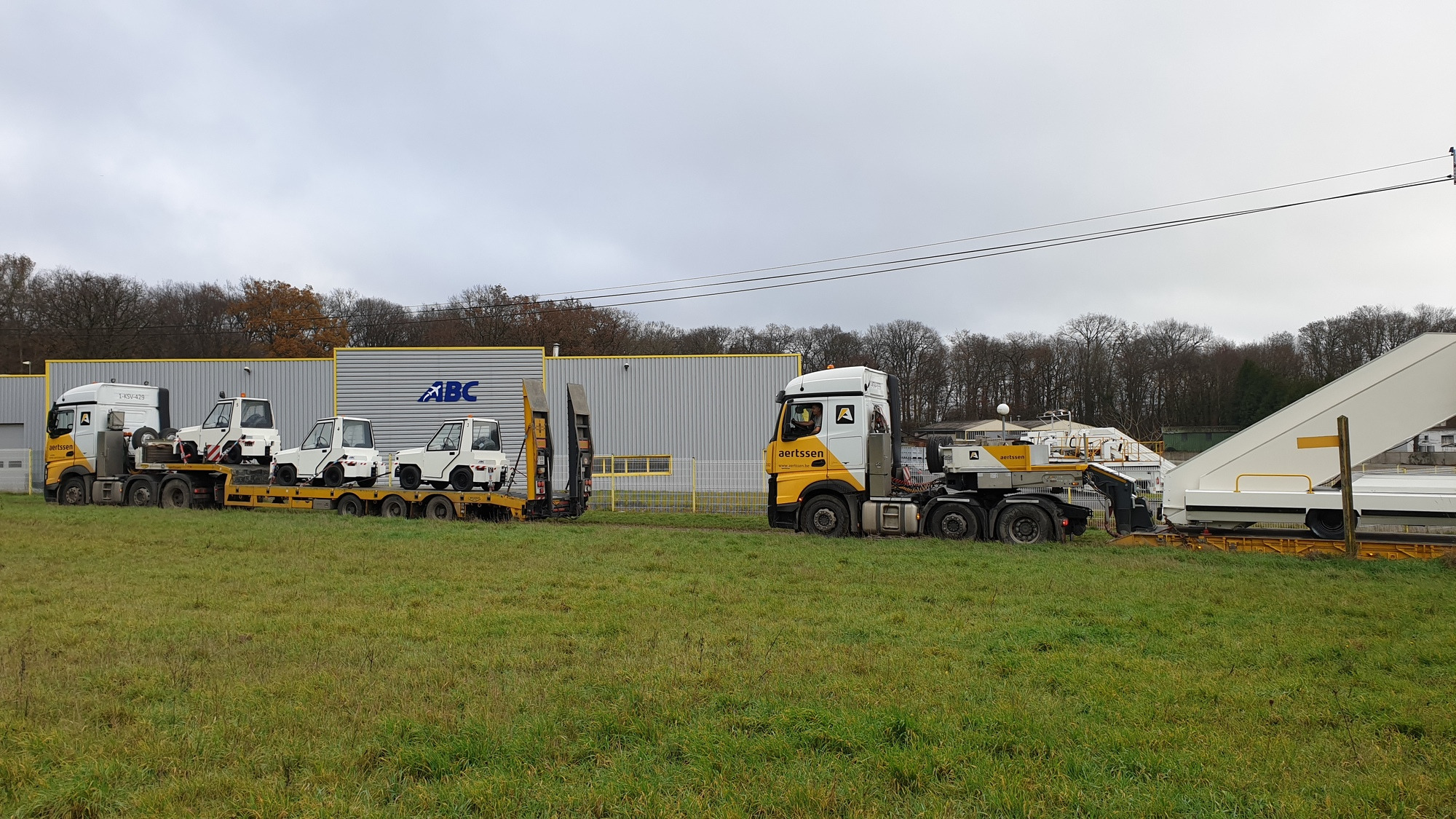 Air Business GSE - Equipos de apoyo en tierra RENAULT undefined: foto 1