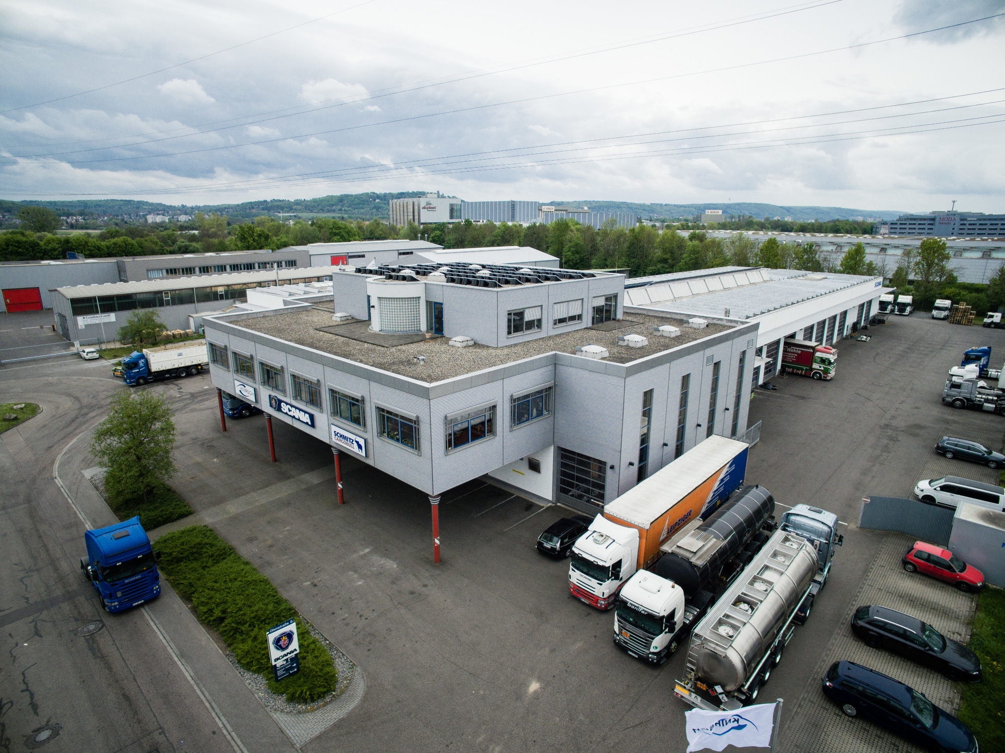 Knirsch Kraftfahrzeuge GmbH - anuncios sobre venta undefined: foto 2