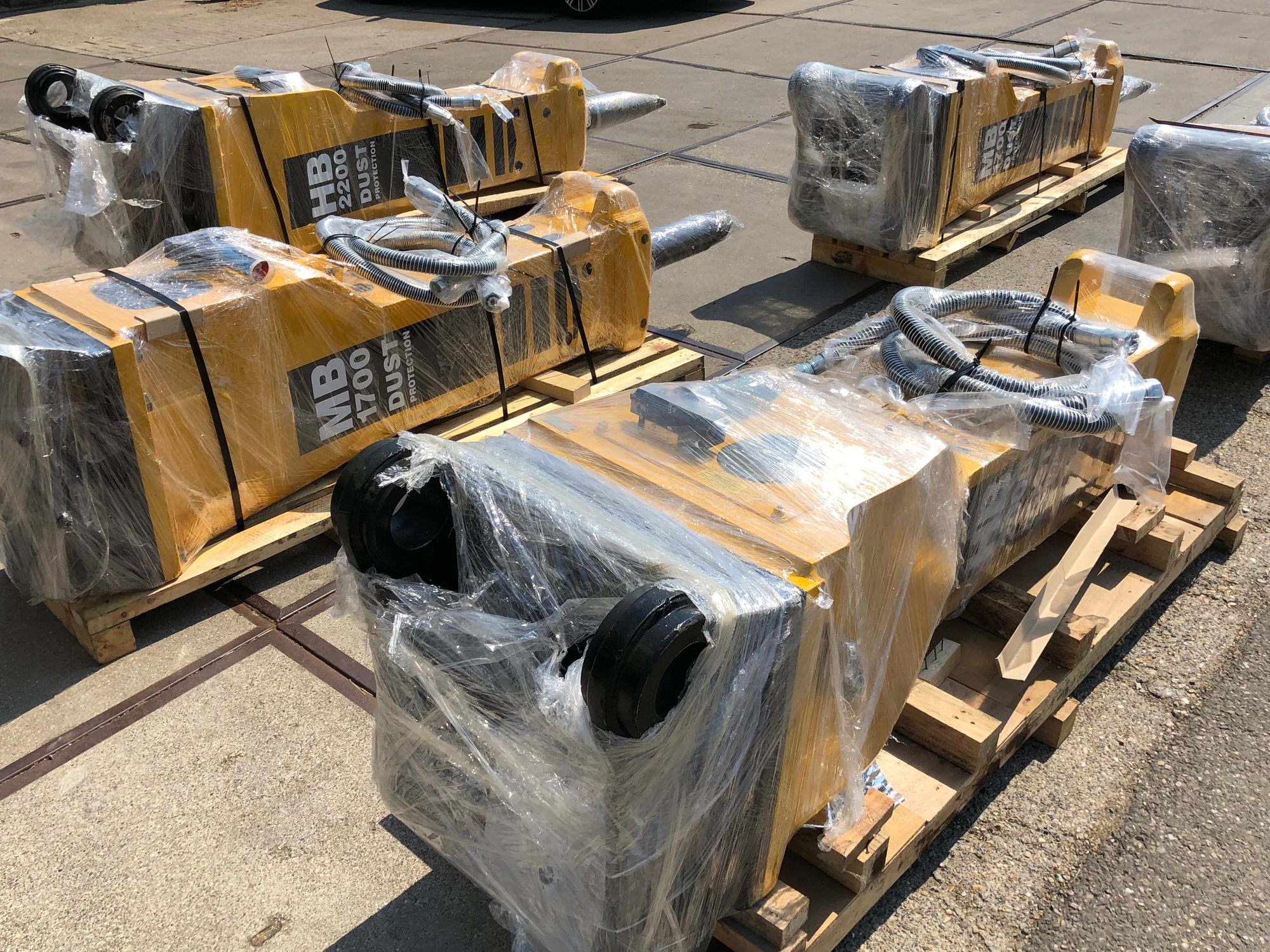 AJCE EUROPE undefined: foto 300