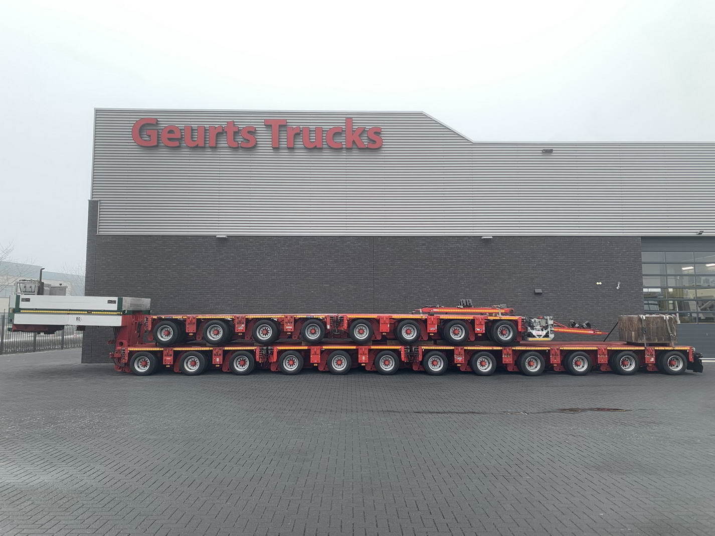 Geurts Trucks B.V. - Camiones DAF undefined: foto 23