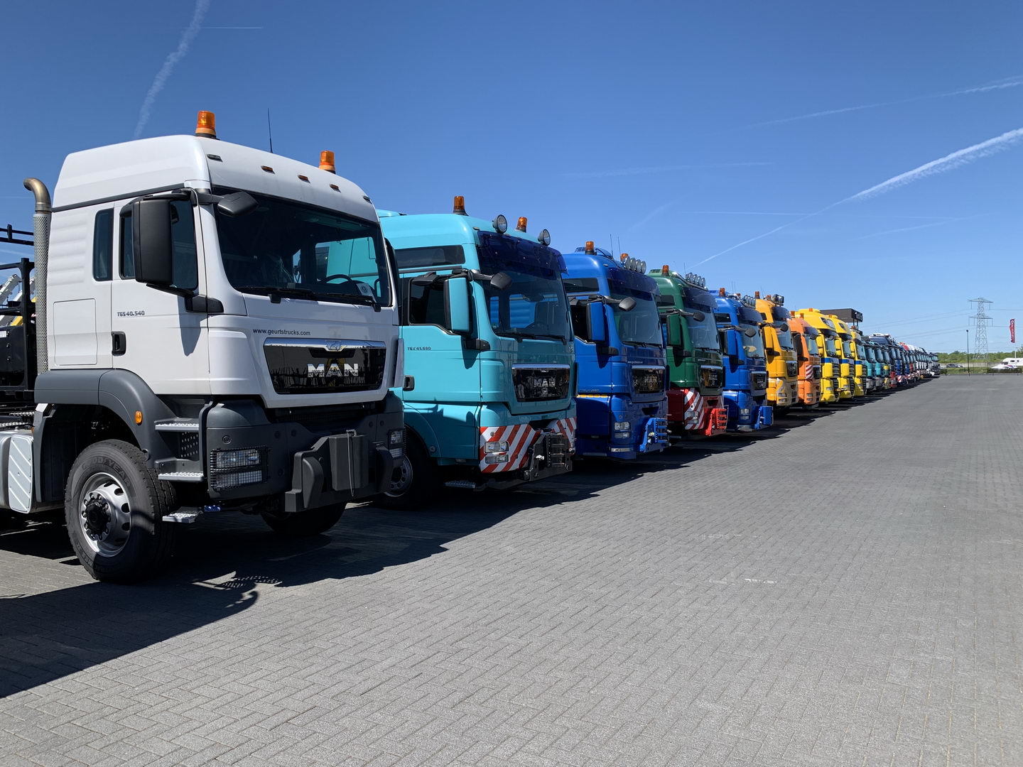 Geurts Trucks B.V. - Camiones DAF undefined: foto 11