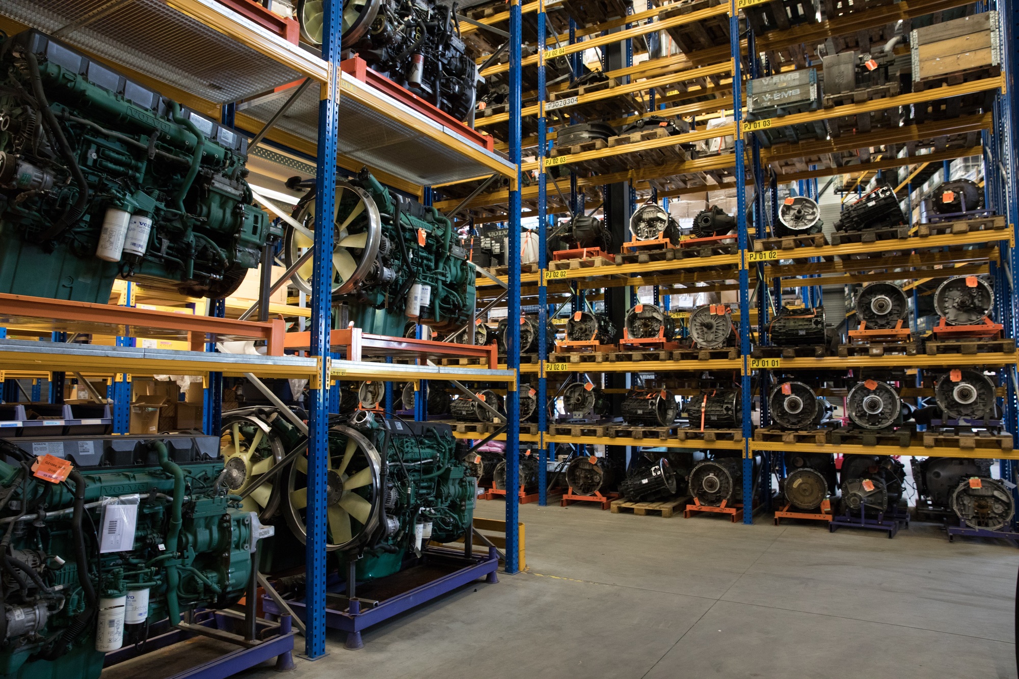 BAS PARTS & TYRES B.V. - anuncios sobre venta undefined: foto 1