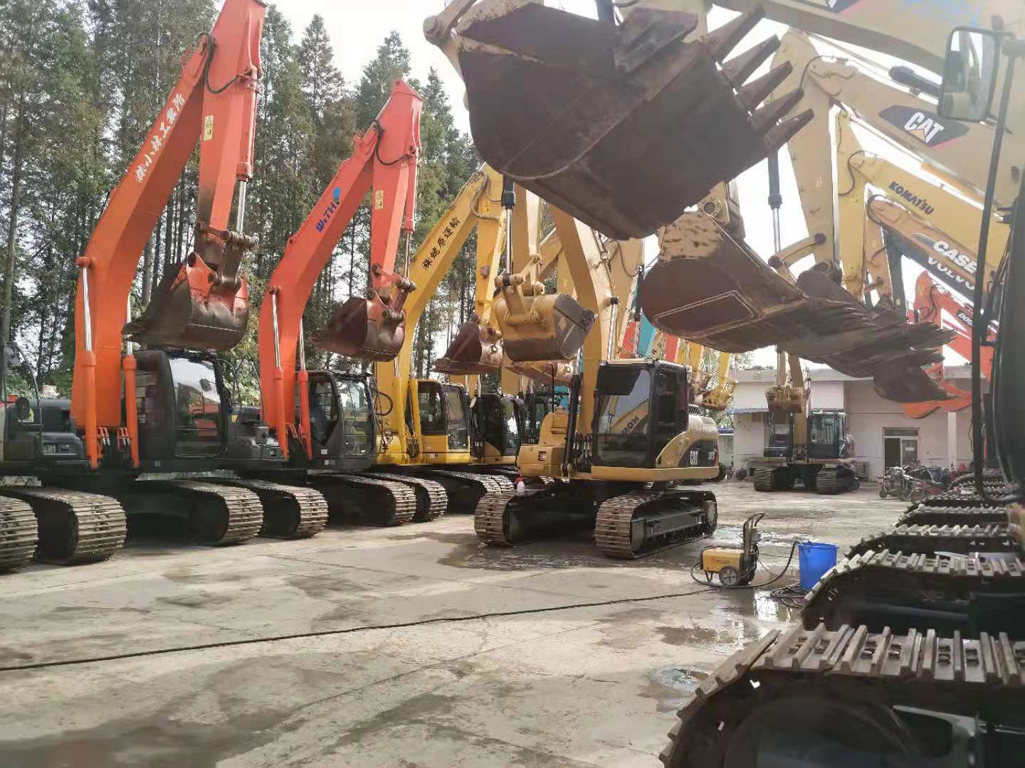 Shanghai Walila Engineering Machinery Co., Ltd. - Maquinaria de construcción KOBELCO - Año: 2020, diésel undefined: foto 9