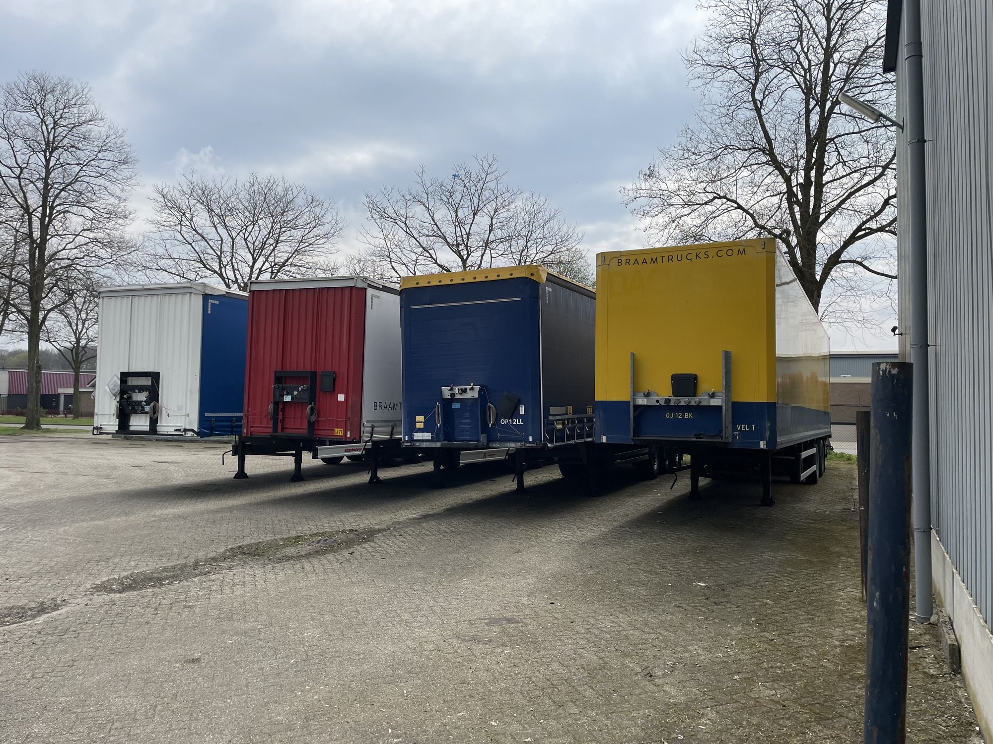 BRAAM TRUCKS & TRAILER VERHUUR B.V. - anuncios sobre venta undefined: foto 17