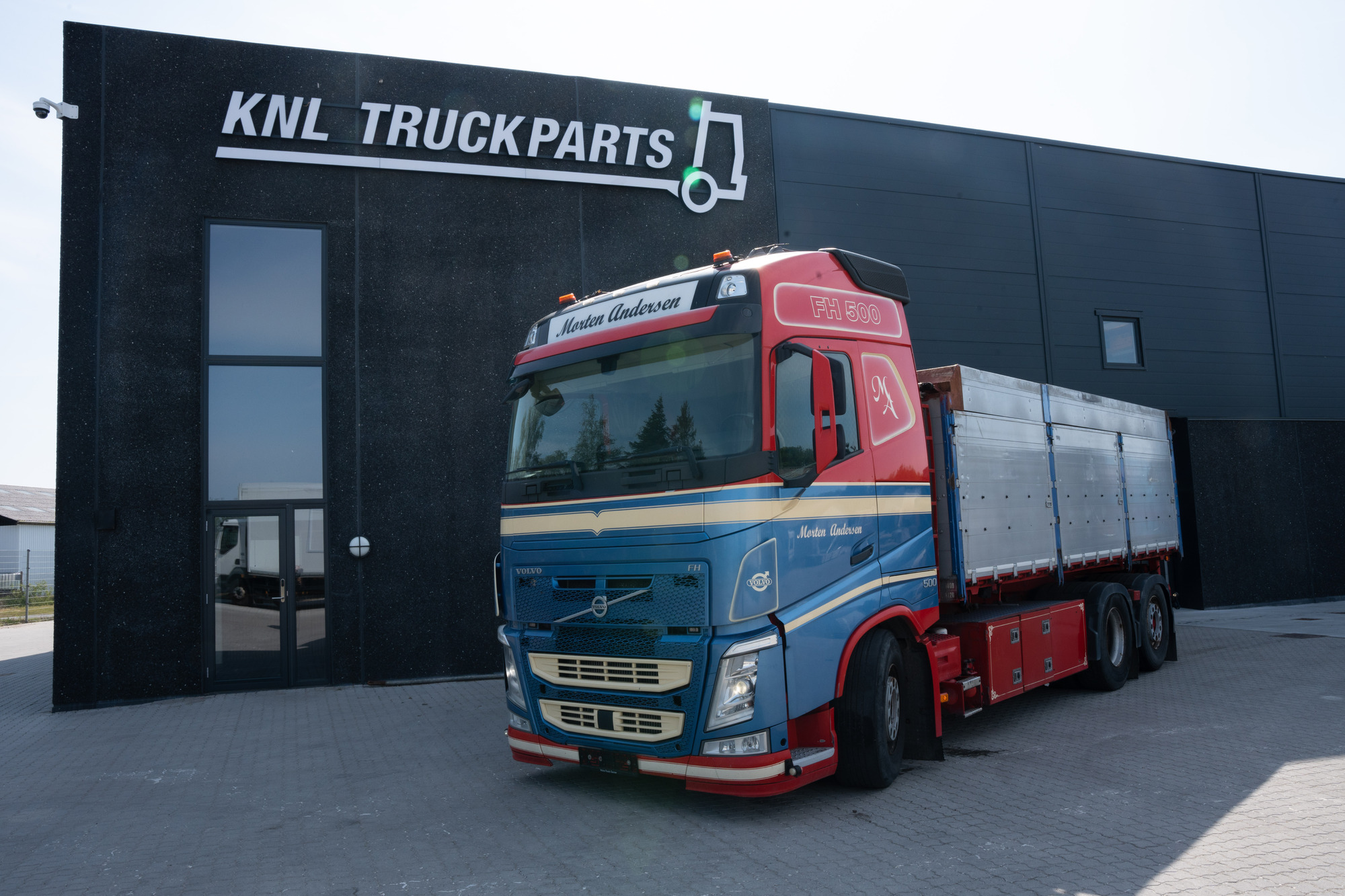 KNL TRUCKPARTS ApS - Implementos undefined: foto 6