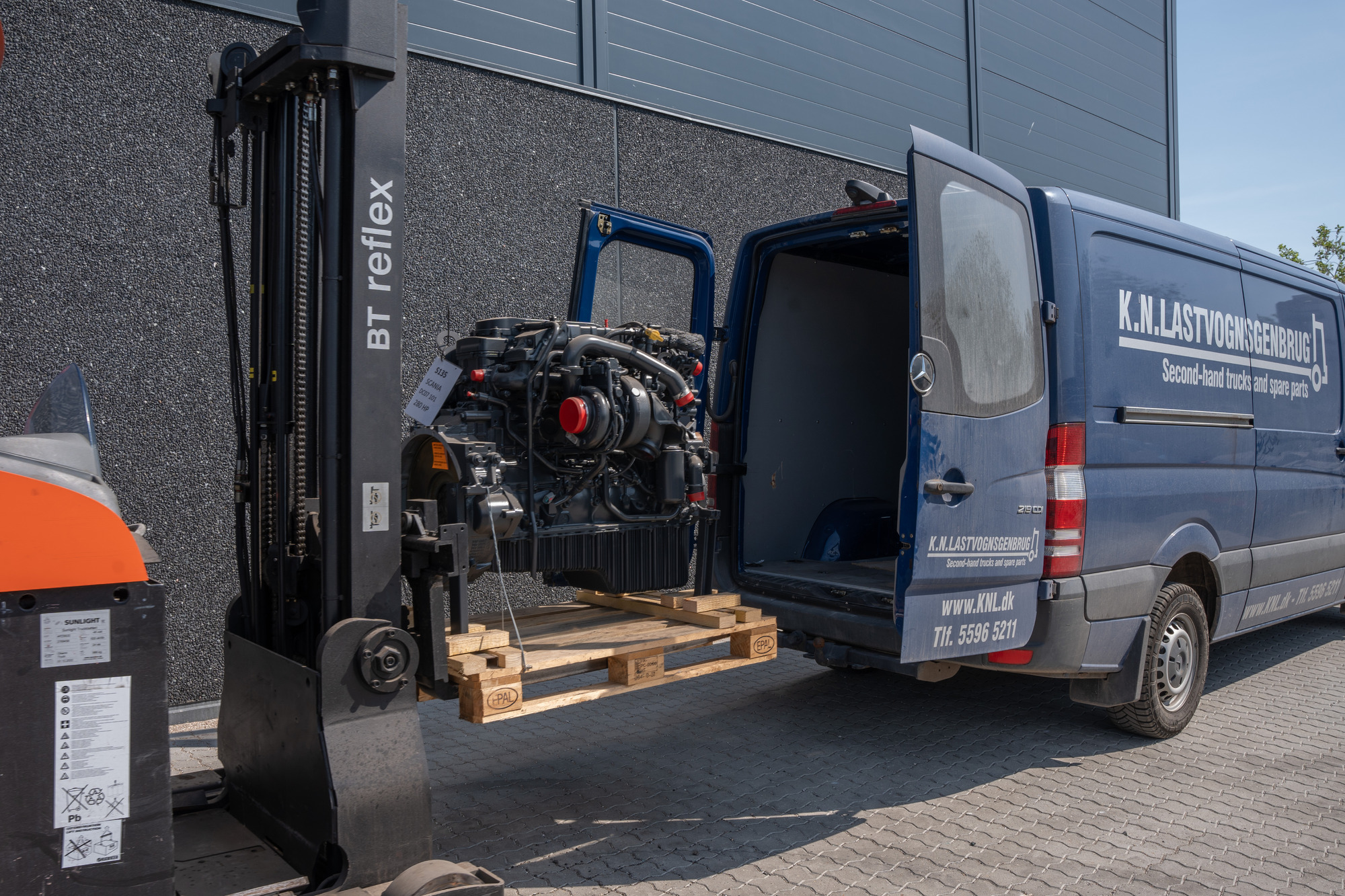 KNL TRUCKPARTS ApS - Implementos undefined: foto 3