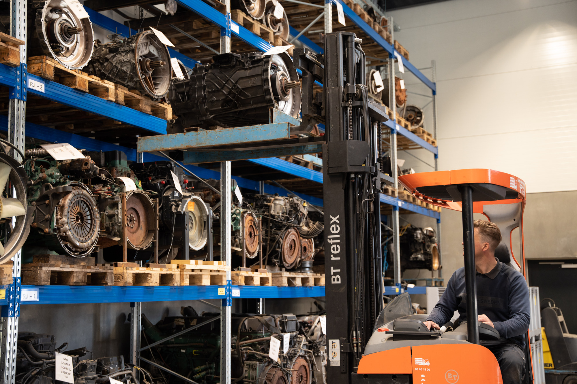 KNL TRUCKPARTS ApS - Implementos undefined: foto 5