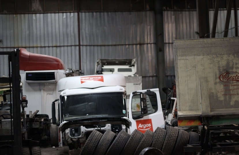 EGDA truckparts - Piezas de recambio BOSCH undefined: foto 4