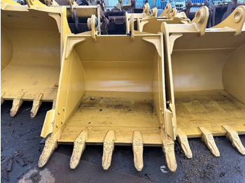 Cazo para Maquinaria de construcción CAT 325 bucket UNUSED: foto 3