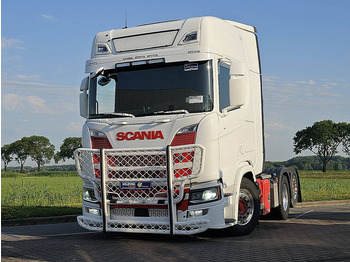 Cabeza tractora SCANIA R