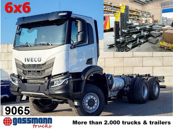 Camión multibasculante IVECO T-WAY