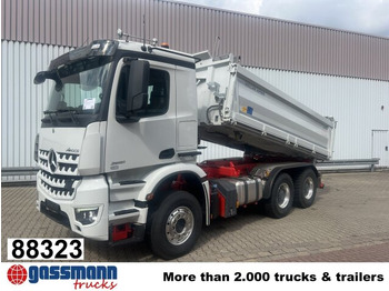 Camión volquete MERCEDES-BENZ Arocs 2651