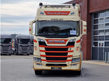 Cabeza tractora Scania R580 V8 NGS Highline 6x2 - PTO/Hydraulic - 2.95 WB - Retarder - Night clima - Custom interior: foto 2
