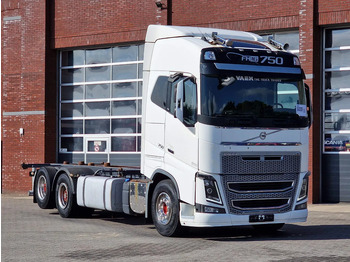 Camión portacontenedore/ Intercambiable VOLVO FH16 750