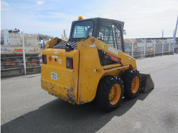 Minicargadora Bobcat S130: foto 5