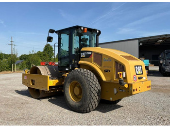 Compactador CATERPILLAR CS66B