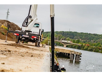 Camión con plataforma elevadora nuevo Mercedes-Benz Sprinter: foto 3