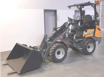 Minicargadora nuevo Giant G 2200 E X-Tra Elektro / electric: foto 2 Minicargadora nuevo Giant G 2200 E X-Tra Elektro / electric: foto 2