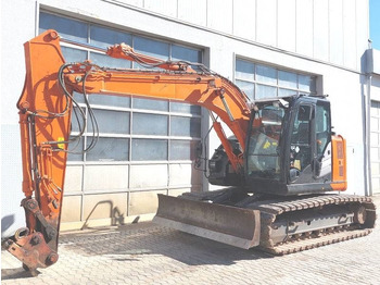 Excavadora de cadenas Hitachi ZX 135 US-6: foto 2