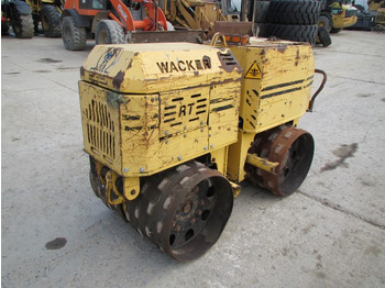 Mini compactadora WACKER