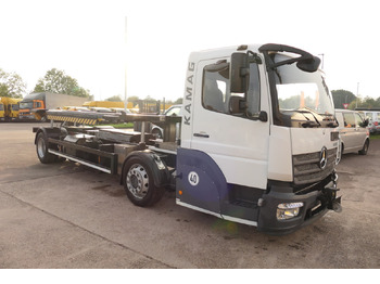 Camión portacontenedore/ Intercambiable MERCEDES-BENZ