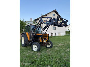 Tractor RENAULT