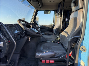 Foto del interior 1: Cabeza tractora Volvo FM 12 340 Foto del interior 1: Cabeza tractora Volvo FM 12 340