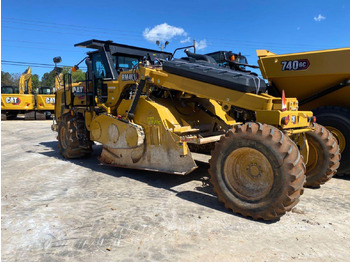 Estabilizador de suelos Caterpillar RM400: foto 2