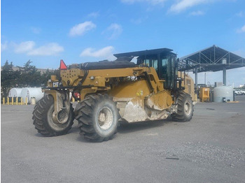 Estabilizador de suelos CATERPILLAR