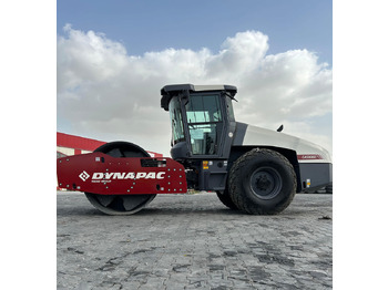 Compactador DYNAPAC