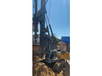 Martillo de hinca de pilotes LIEBHERR