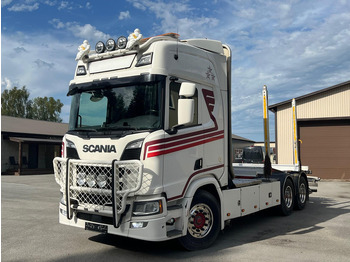 Camión forestal SCANIA R 730