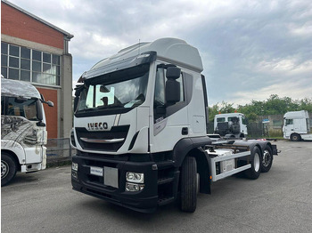 Camión chasis IVECO Stralis 460
