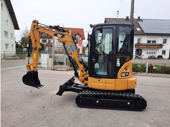 Miniexcavadora CATERPILLAR 303E