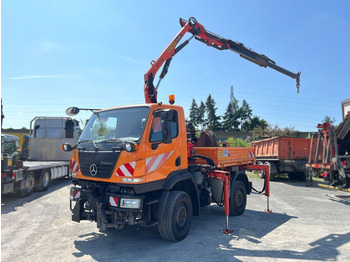 Camión volquete UNIMOG U20