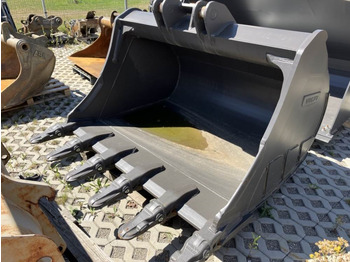 Retroexcavadora VOLVO