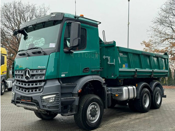 Camión volquete MERCEDES-BENZ Arocs 3351