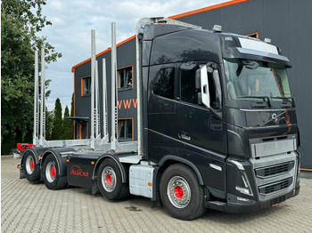 Camión forestal VOLVO FH16 750