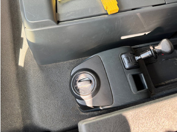 Camión caja cerrada MAN TGM 26.340 6x2-4 LL TGM 26.340 6x2-4 LL, Getränkekoffer, Lenk-/Liftachse, LBW MBB, 2x AHK: foto 4