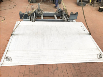 Trampilla elevadora MBB C 1500 S Ladebordwand MBB C 1500 S Ladebordwand: foto 2