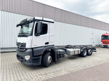 Camión chasis MERCEDES-BENZ Actros 2548