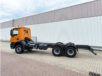 Leasing de Mercedes-Benz Arocs 2633 6x4, Automatik, 2x Nebenantrieb Arocs 2633 6x4, 2x Nebenantrieb Mercedes-Benz Arocs 2633 6x4, Automatik, 2x Nebenantrieb Arocs 2633 6x4, 2x Nebenantrieb: foto 2