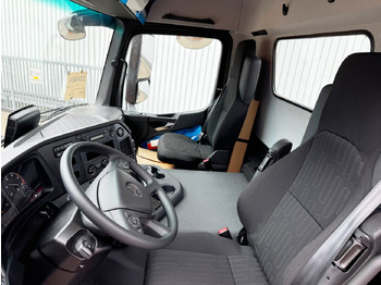 Foto del interior 2: Leasing de Mercedes-Benz Arocs 2633 6x4, Automatik, 2x Nebenantrieb Arocs 2633 6x4, 2x Nebenantrieb Mercedes-Benz Arocs 2633 6x4, Automatik, 2x Nebenantrieb Arocs 2633 6x4, 2x Nebenantrieb